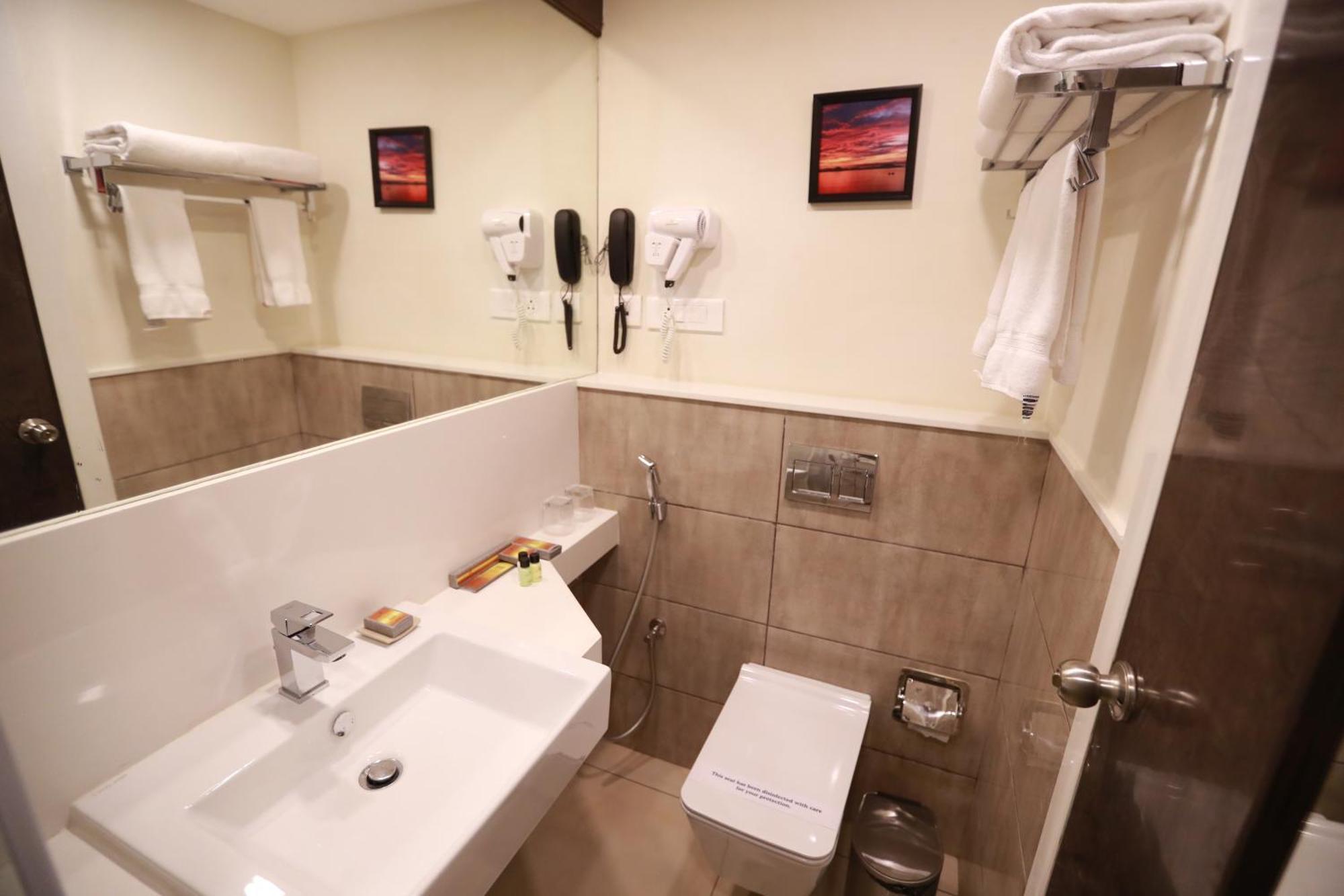 Hotel Park Elanza Chennai Zewnętrze zdjęcie