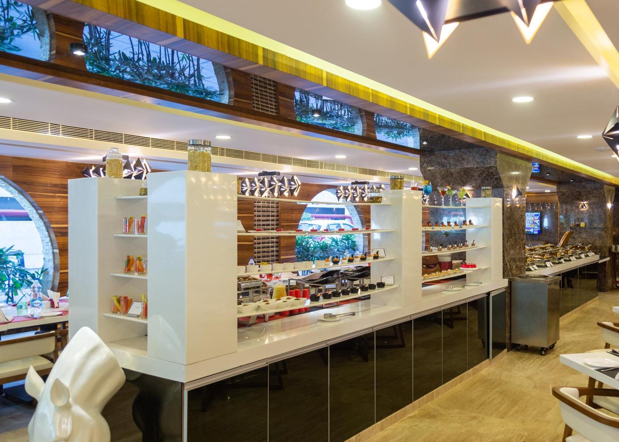 Hotel Park Elanza Chennai Zewnętrze zdjęcie