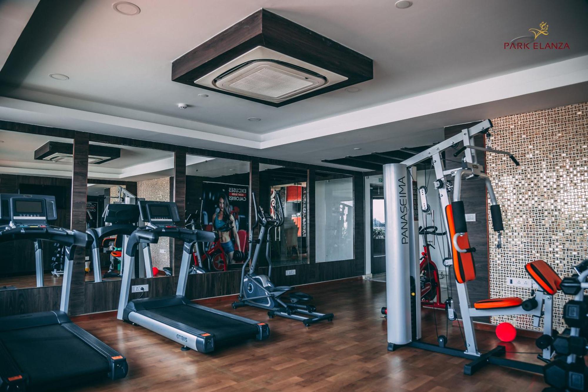 Hotel Park Elanza Chennai Zewnętrze zdjęcie